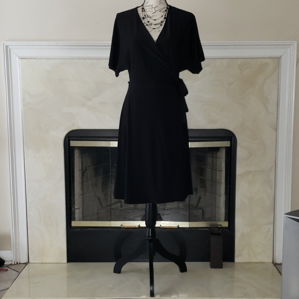 ♡EUC ♡ HALSTON WRAP DRESS